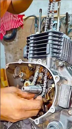 Timing chain installation in 5 sec 💀 | 125cc 70cc bike timing chain installation |125cc engine work