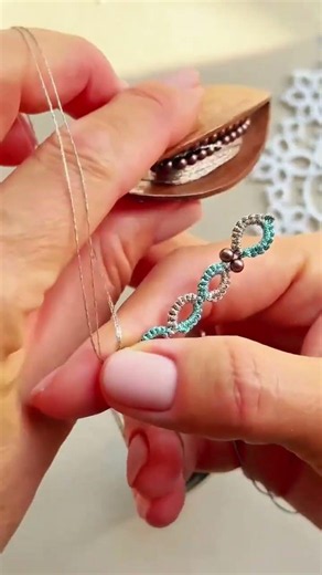 #tattingdesign #weaving #tatting #frivolite