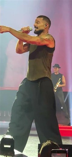 Ricky Martin - Por Arriba, Por Abajo (Ricky Martin Live Tour - Rudolf Weber-Arena OB - 2026-06-27)