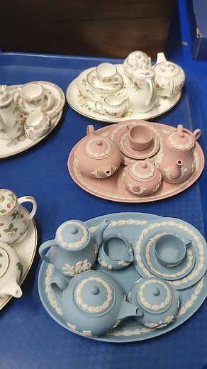 6.4K views · 168 reactions | Wedgwood miniature set  Ka mga cute 殺凉 #fypシ゚viralシ #vintage #vintagefinds #wedgwood #collectibles #homedecor | My Vintage Collection | Facebook