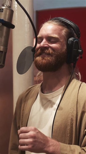 The Floating Castle Live Performance by Samhairwolfryder