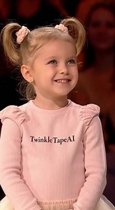 Cine este cea mai frumoasă din familie?😅#reels #fyp #viral #funny #baby #amuzant #comics #goviral #standupcomedy | Twinkle Tape AI