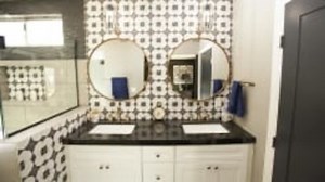 Watch Flip or Flop Vegas Season 2 Episode 5 - Black-and-white Turnaround