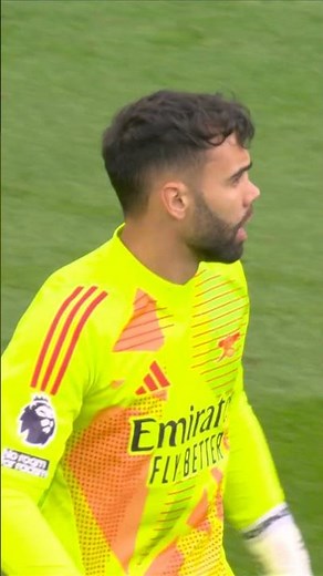 ONE OF THE BEST SAVES YOU WILL SEE! DAVID RAYA 👏