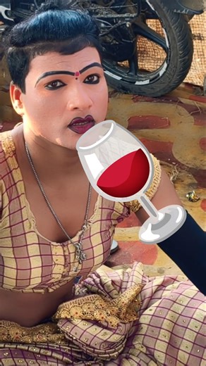 देखिए दोस्तों महेश डांसर मेकअप छुड़ाते हुए बेहतरीन सीन #desientertainment #nautankivideo