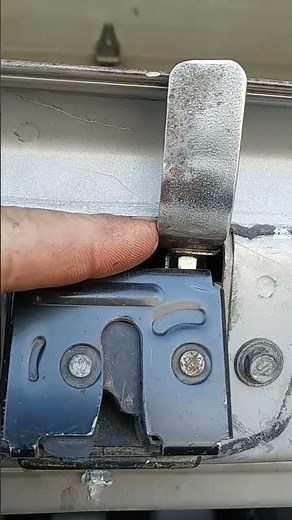 Toyota Sequoia rear hatch hack #fastandeasy