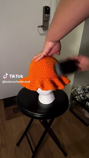 Brushed Distressed Crocheted Ruffle Hat Tutorial