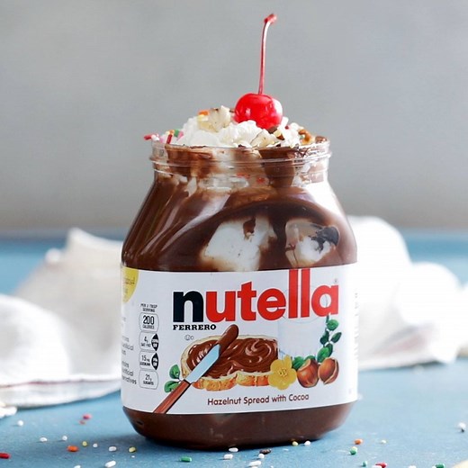 As if you needed more proof that Nutella is great on everything... Full Recipe: taste.md/2DYyW0U | Tastemade