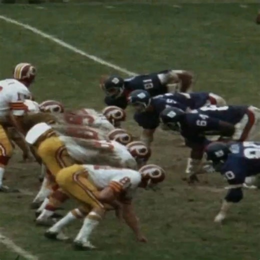1972-10-29 Washington Redskins @ New York Giants (Larry Brown 38-yard touchdown run) | On this day in Professional Football History