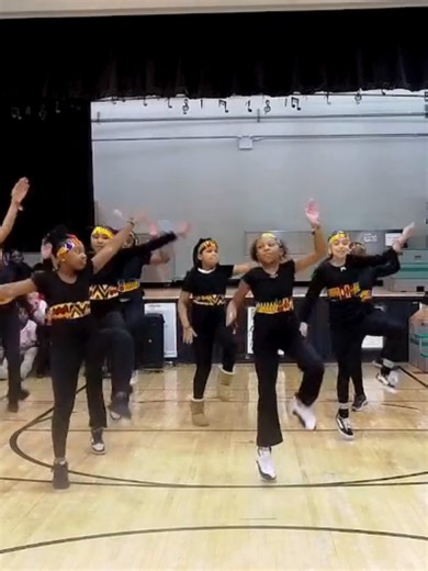 Our GUG II Elementary 4th Grade Dance Team performed the traditional African “Kuku” dance at the Black History Month Community Circle, representing this vibrant tradition beautifully. Kuku originates from Guinea in West Africa and is traditionally performed to celebrate women returning from fishing. It is also danced at community gatherings, celebrations, and special occasions such as festivals and birthdays, bringing people together in joy, unity, and vibrant celebration.