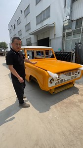 Let me show you how are our 3 Bronco bodies are packed and loaded into container. #bronco #earlybronco #OffRoad #bodybuilder #1966-1977 #restoration | Alan Zhang