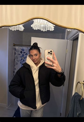 Cassidy Rose (@cassrosee)’s video of who's gonna clean this up car lady