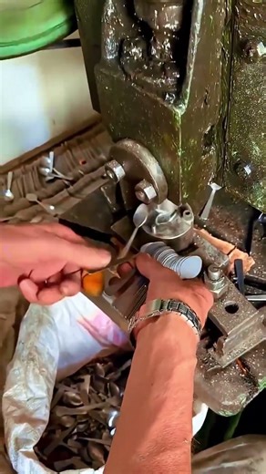 High-Speed Spoon Production with Industrial Press Machine