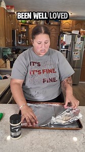6.8M views · 172K reactions | #AggressiveTutorials #AggressiveTutorialLady #AggressiveCookingShow #AggressiveCookingTutorials #Aggrecipes #steakandpotatoes #blackstonesteak #blackstonebakedpotato #blackstonecornonthecob | Applesauceandadhd | Facebook