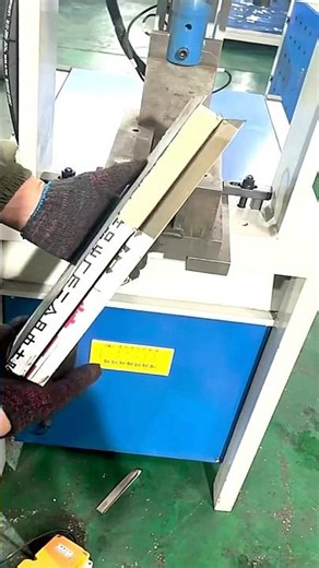 Super forte machine de poinçonnage de tube carré outil démo tutoriel vidéo, fabricant