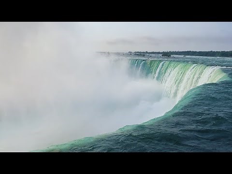 Up Close and Personal Viewing of Great Canadian Waterfalls | Horseshoe Falls Niagara