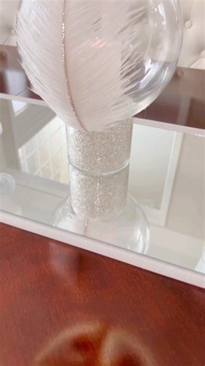 Feather Craft Ideas for DIY Home Decor