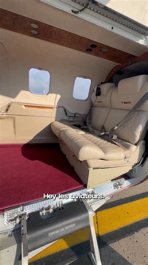 L’importance de ranger sa cabine avant le prochain vol, c’est pas juste une question d’ordre… c’est une question de respect et de sécurité. Ceinture bouclée, cabine propre, documents rangés : chaque détail compte pour accueillir le propriétaire ou l’équipage dans les meilleures conditions. Un cockpit bien tenu, c’est aussi le signe d’un pilote rigoureux et professionnel 👨🏼‍✈️ #aviation #pilotlife #ricopilot #cockpitview #discipline #aviationfrancaise #vfr | Rico Pilot