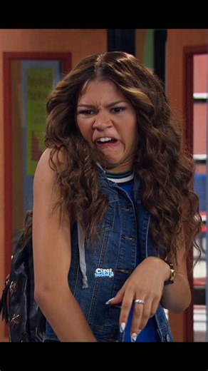 | Herkesin ortak sorunu 😂 Daha fazlası için takıp edin lütfen 🙏 . K.C. Gizli Görevde (K.C. Undercover)🎥 Yapım Yılı: 2015⏳ Bitiş Yılı: 2018⌛... | Instagram