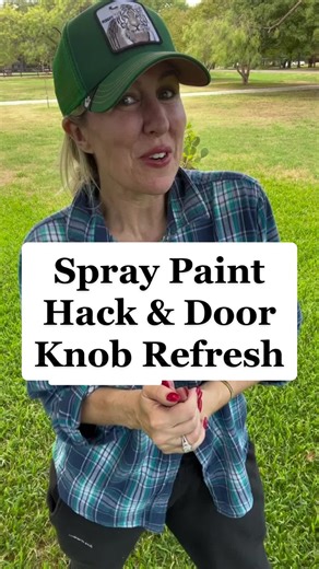 Spray Paint Hack & door knob refresh #spraypaint #spraypainthack #painthack #doorknobs #diy #thriftflip #homedecor #upcycling #upcycle #diy #thriftflip #homedecor #upcycles #rework #upcycling #thriftflip #organize #reuse #recycle #secondhandstyle #transform #oldtonew #upcycleddesign #makers #upcyclersoftiktok #makersoftiktok #upcycling #sustainableliving #sustainsblestyle