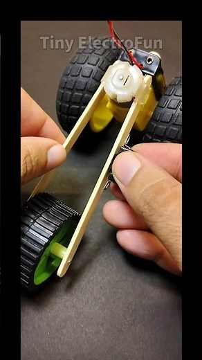 🤖 DIY 3-Wheel Robot Car | Simple Electronics Project ⚡🔋⚡ #scienceexperiment #sciencefairproject