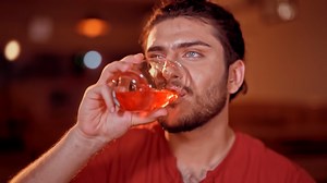 هر آب اناری، شفا نمیشه! #Shafa #shafapomegranate #PamirCola #juice | Pamir cola پامیرکولا