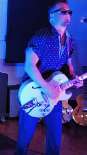 Billy Gibbons' Sonic Blue ES-295 : Go Chicago Go #shorts