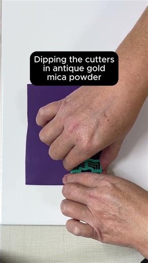 Polymer Clay Earring Tutorial using mica powder. #polymerclaytutorial #polymerclayjewelry