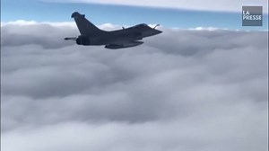 Trois avions français « escortés » par des chasseurs russes en mer Noire