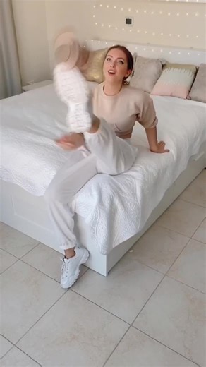 #outfitchange #outfittransition #outfitswitch #clotheschange #clothesswitch #clothestransition #shoetransition #shoestransition #shoeschallenge #fyp