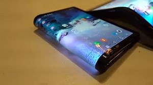 Hands-on With the World’s First Foldable Smartphone Read the full article: http://andauth.co/RoyoleFlexPai | We recently went hands-on with the Royole FlexPai, the world's first foldable smartphone. Here are our thoughts on this futuristic smartphone. | Android Authority