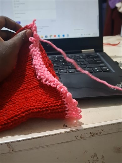 Why you should use waste yarn for machine knitting ⬇️ 1. Acts as cast-on aid 2. Saves your good yarn 3. Acts as a cast off alternative 4. Helps prevent dropped stitches 5. Great for joining pieces It is one of those simple habits that makes machine knitting a whole lot smoother! #sentroknittingmachine #knittingmachine #knitting #sentro #yarntok