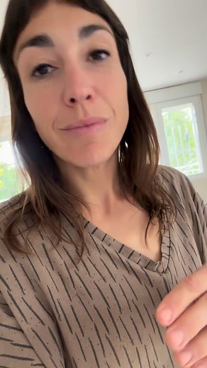 Pero que si queréis cuando saque tiempo ordeno todo y lo hago 🤣🤣🤣 Eso sí, dadme tiempo extra para lo de pintar las paredes y colgar los cuadros que no me da la vida 🤣🤣🤣🤣🤣 | Alma Obregón