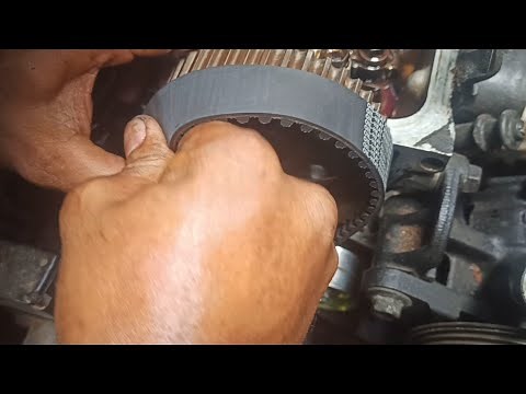 Toyota 2E engine timingbelt and oilseal replace