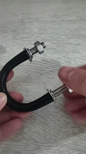 How to Assemble a Rubber Coated U-Bolt Clamp Properly