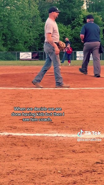 Might have to try for baby #3…. #husbandandwife #tball #marriage @crabbyplumberman