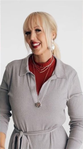 Do yourself a favor, and yes to the Gloria dress! #LuLaRoe #fallfashion #fallstyle #falldress