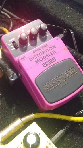 Behringer Distortion Modeler DM100 at Proco RAT Mode: One of the Best Behringer Pedals