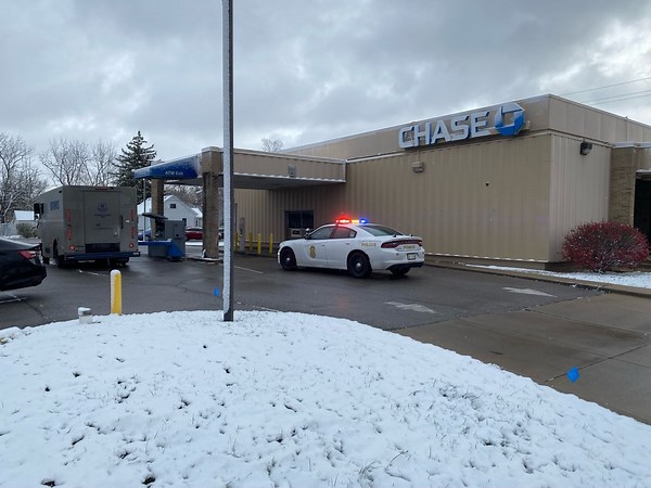 Suspects arrested after reported robbery on southeast side