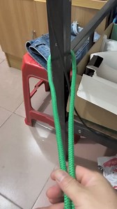 3.2M views · 10K reactions | way that is both secure and easy to undo #cableties #cablemanagement #zipties #diy #howto #lifehacks #organizing #security #tech #diycablemanagement #cabletiehacks | The Handyman's Haven | Facebook