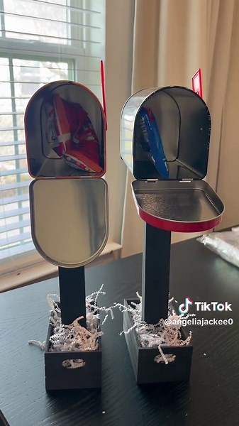 DIY Valentine’s Day Mailboxes for Kids