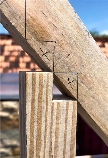 Multilevel Wood Connection Model for Creative Projects