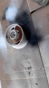 Grab some fairy lights & mirror effect spray paint… 😍✨