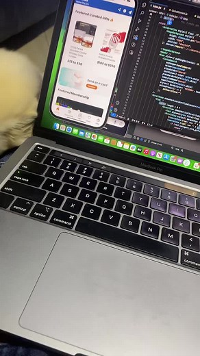 I be coding and worship hits in😭🙏