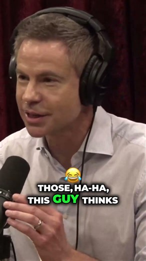 Joe Rogan - The Man Who Conjured a UFO for the News Cameras