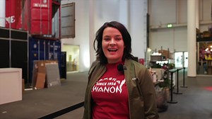 Morgen ist es schon soweit! Um 10:00 Uhr öffnet die Photopia in Hamburg ihre Pforten. 🥳 Canon Produktexperte Guido Krebs und Canon Academy Trainerin Petra Selbertinger sind heute schon vor Ort und nutzen die Gelegenheit, um dir unseren Stand zu zeigen. Wir freuen uns darauf, dich ab morgen auch persönlich dort zu sehen! 🙂 | Canon Deutschland