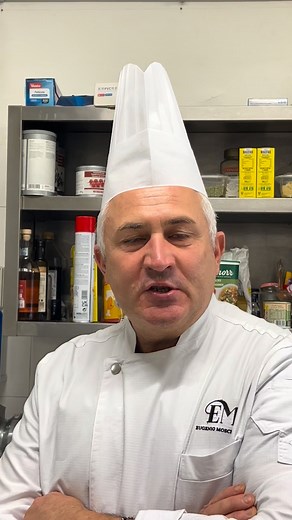 Lo Chef Eugenio Moschiano ti invita all’inaugurazione di Casa Viterbo! Nel prossimo video vi aggiorneremo sugli appuntamenti che lo chef terrà a Casa Viterbo 👨‍🍳 🗓️ Inaugurazione domenica 9 novembre 🕔 ore 17.00 📍 via Signorelli 12 👉 Vieni a scoprire Casa Viterbo! | Casa Viterbo