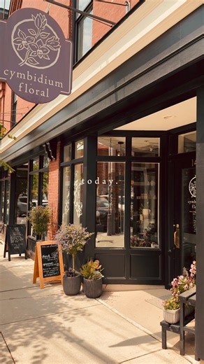 Next stop on our “The Road to Mountain View Grand” Series is Exeter, NH, where tradition meets tree-lined tranquility. Exeter is one of New Hampshire’s oldest towns—and one of its most inviting. Known for its rich Revolutionary War history and as the home of Phillips Exeter Academy, this riverside town offers leafy charm, cozy cafés, and a dose of small-town elegance. VisitExeterNH | Mountain View Grand Resort & Spa