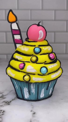 Cartoon Cupcake Art: Cake Decorating and Design Inspiration