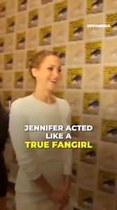 Jennifer Lawrence unexpectedly broke into an interview with the star of the Seventh Son at the 2013 Comic Con that she attended to promote The Hunger Games: Catching Fire. She shyly approached Jeff Bridges to say hi and even ended up interviewing him on her own, acting like an enthusiastic fan. | Icons